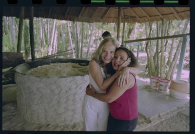 Márcia Neves Bodanzky à esquerda