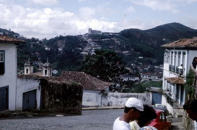 Vista da cidade e Igreja Santa Efigênia (ao fundo)