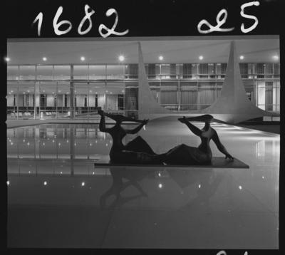 Alfredo Ceschiatti - escultura "As Iaras"