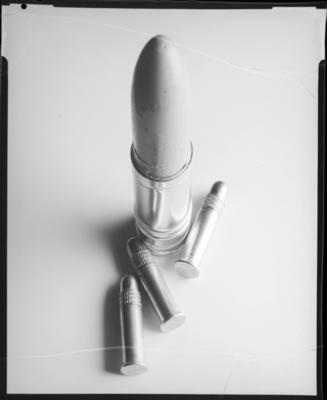 Campanha publicitária da agência Standard Propaganda para o batom Coty da Pfizer