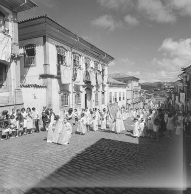 Semana Santa - Descida de Jesus Cristo da cruz e procissão
