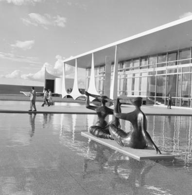 Escultura "As Iaras" ou "As Banhistas", de Alfredo Ceschiatti