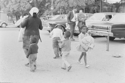 Em frente à Casa Vogue