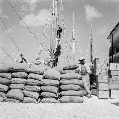 São Luís, movimento no porto