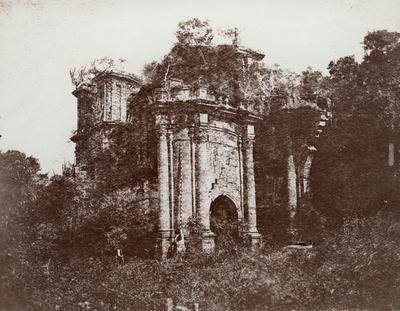 Construção abandonada