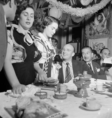 Excursão do Flamengo pela Europa - Locutor Oduvaldo Cozzi, de bigode