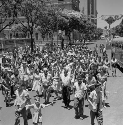 Decoração na cidade durante o carnaval