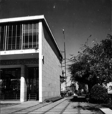 Estação de Hidroaviões do Aeroporto Santos Dumont, projeto de Attilio Correia Lima e Burle Marx