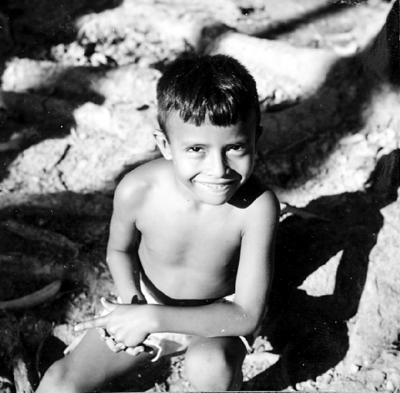 Vila da Barca, palafitas flutuantes, crianças