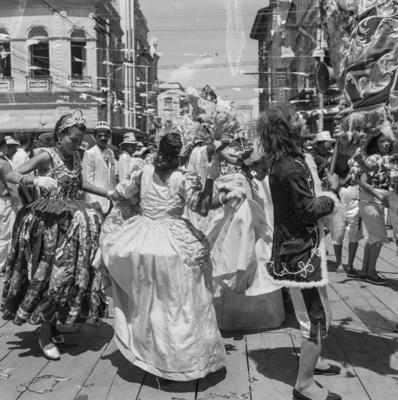 Desfile do clube de frevo Guaiamun na Vara