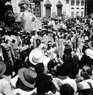 Desfile de agremiação carnavalesca