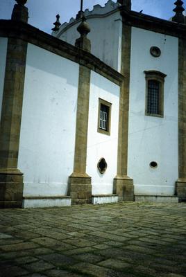 Igreja da Glória do Outeiro - vista lateral