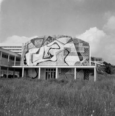 Painel de azulejos, de Burle Marx, na Fundação Oswaldo Cruz