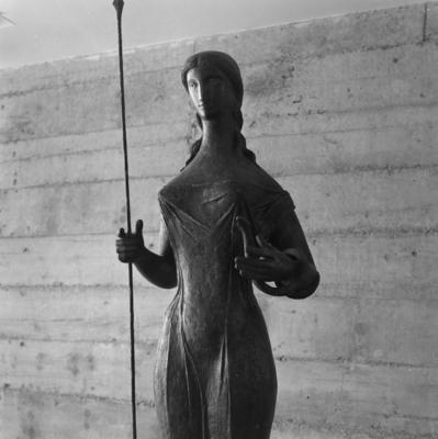 Esculturas de Alfredo Ceschiatti, "Minerva"