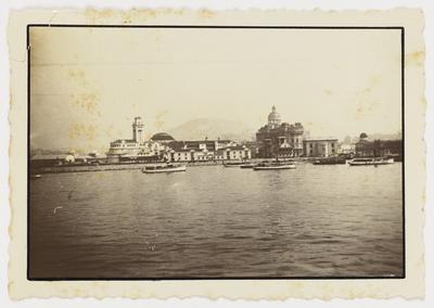 Região da Praça XV de Novembro; vista a partir da baía de Guanabara