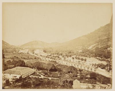 Rua São Clemente, Largo dos Leões e o Morro do Corcovado