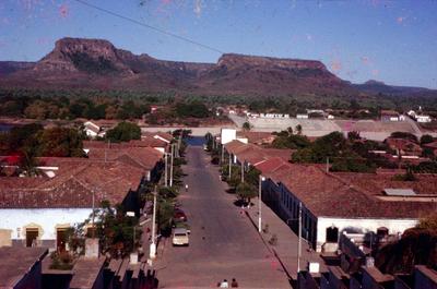 Vista da cidade e Morro de Santa Cruz