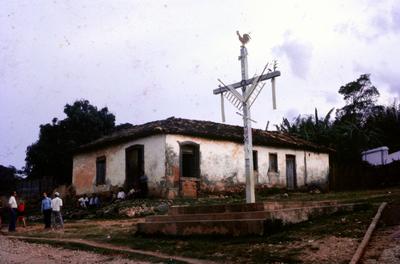 Adro da Igreja de Nossa Senhora da Penha, com o Cruzeiro