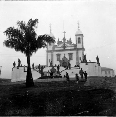 Santuário Diocesano do Bom Jesus de Matosinhos, com profetas