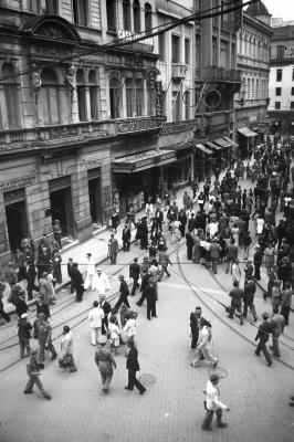 Entroncamento da rua Direita com a rua 15 de Novembro.