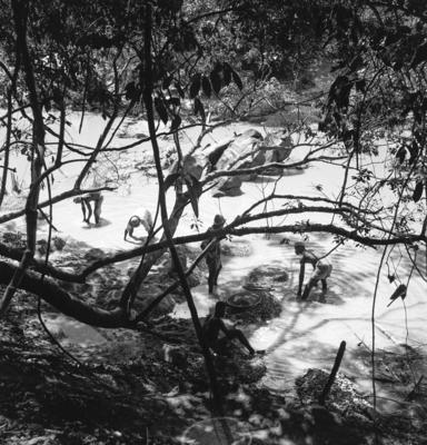 Garimpo de diamantes na Boca do Tauiri