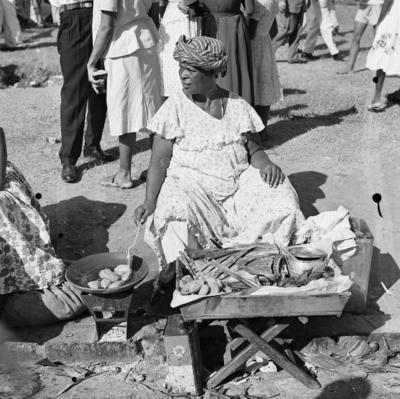 Vendedora de acarajé na procissão de Nosso Senhor dos Navegantes