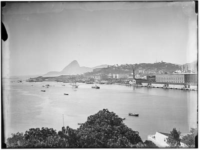 Vista do Cais Pharoux, praça XV de Novembro e arredores do centro do Rio de Janeiro