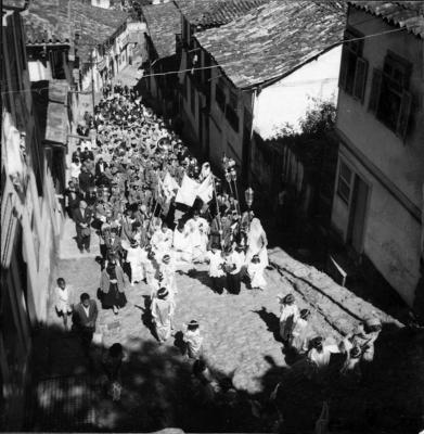 Semana Santa - Descida de Jesus Cristo da cruz e procissão