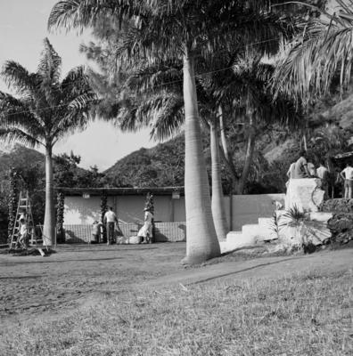 Preparativos para festa junina no Sítio Burle Marx