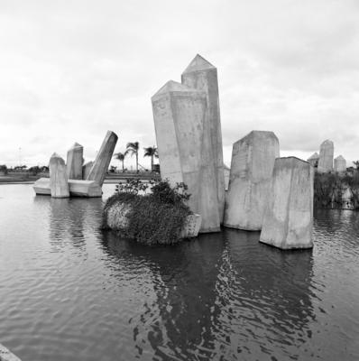 Praça dos Cristais, projetada por Roberto Burle Marx