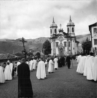 Semana Santa - Descida de Jesus Cristo da cruz e procissão