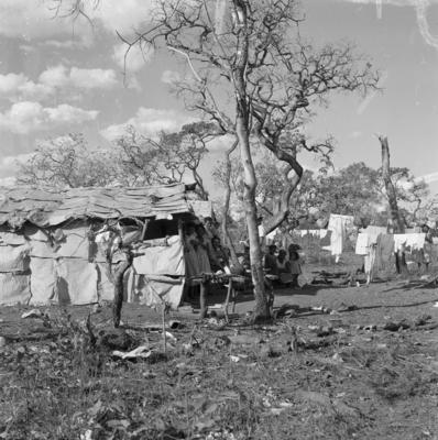 Moradia na Sacolândia, arredores de Brasília