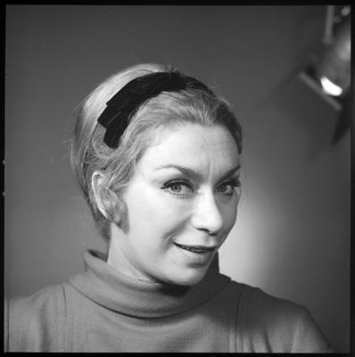 Renata Fronzi em campanha publicitária da agência J. Walter Thompson para as sandálias Alpargatas Havaianas