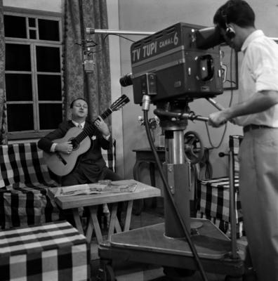 Herivelto Martins ao violão