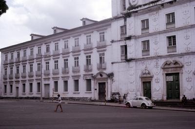 Igreja e Convento de Nossa Senhora do Carmo - vista lateral