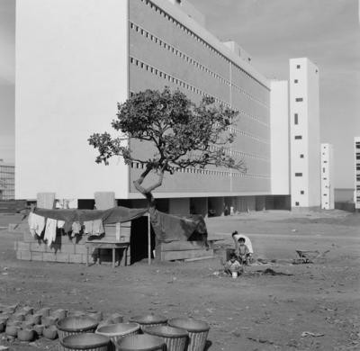 Edifícios residenciais projetados para os Institutos de Aposentadoria e Pensões