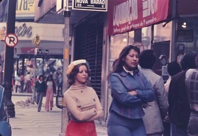 Espectadores assistem ao jogo da Copa do Mundo FIFA