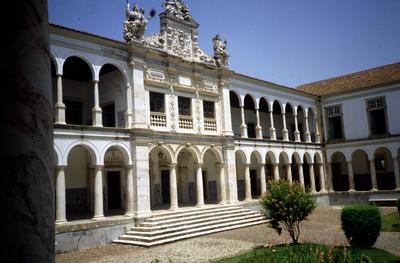 Universidade de Évora