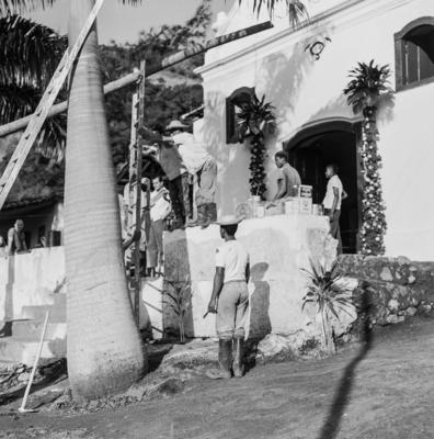 Preparativos para festa junina no Sítio Burle Marx