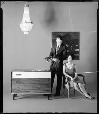 Campanha publicitária para radiofone Cristalphonic da General Electric