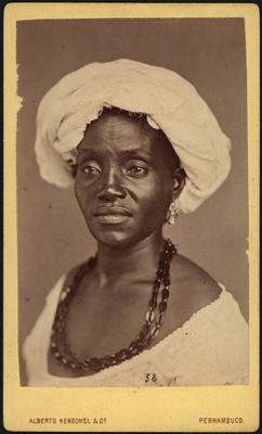 Retrato - mulher negra não identificada