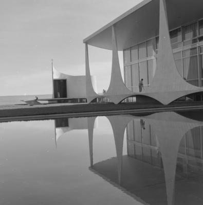 Palácio da Alvorada e Capela Nossa Senhora da Conceição