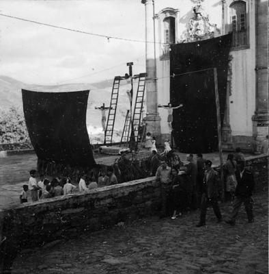 Semana Santa - Descida de Jesus Cristo da cruz e procissão