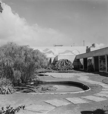 Instituto de Resseguros do Brasil, projeto dos irmãos Marcelo e Milton Roberto, e de Burle Marx