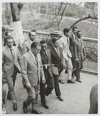 Inauguração da praça Brasil