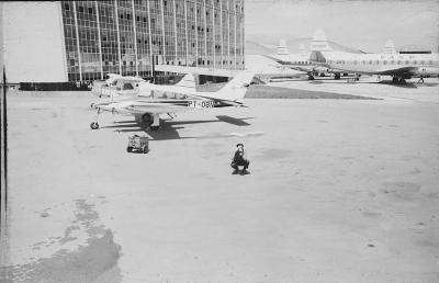 Dario Chiaverini fotografa a decolagem. Sobrevoo de helicóptero em São Paulo