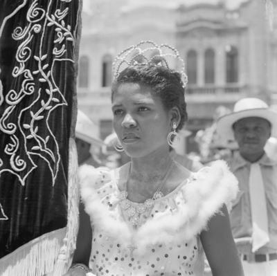 Desfile de agremiação carnavalesca