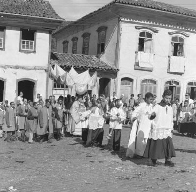 Semana Santa - Descida de Jesus Cristo da cruz e procissão