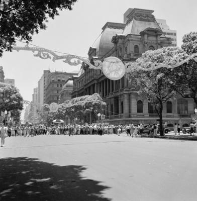Decoração na cidade durante o carnaval