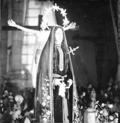 Semana Santa - Descida de Jesus Cristo da cruz e procissão